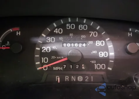 2003 Ford E-350 Super Duty Xl/Xlt из США, поврежденный, VIN 1FBSS31L33HB26182